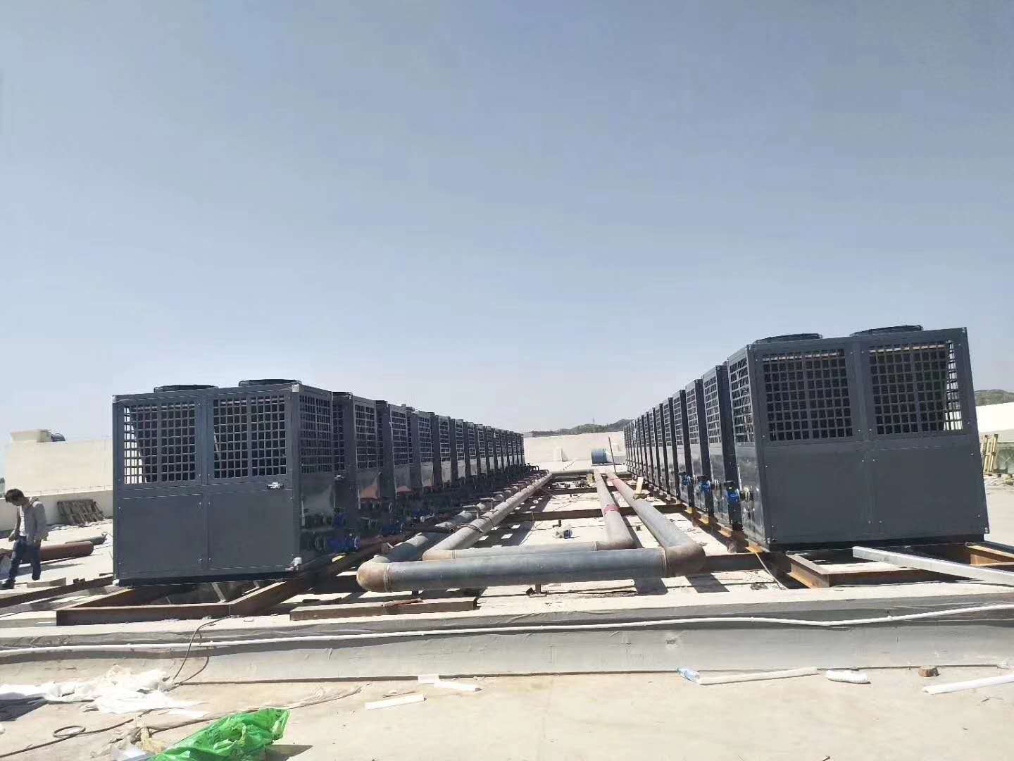 蒸发器在空气源热泵中取到什么作用？