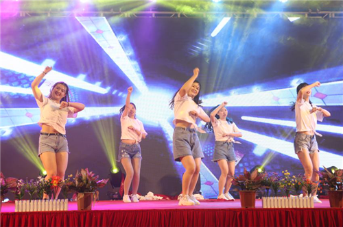 乐鱼股份十五周年庆典